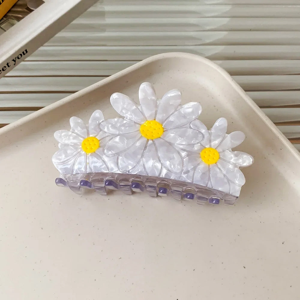 Daisy Claw Clip