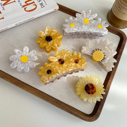 Daisy Claw Clip